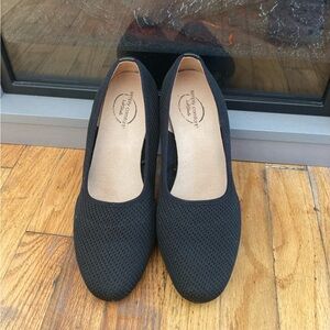 Life Stride Black Women's Flats